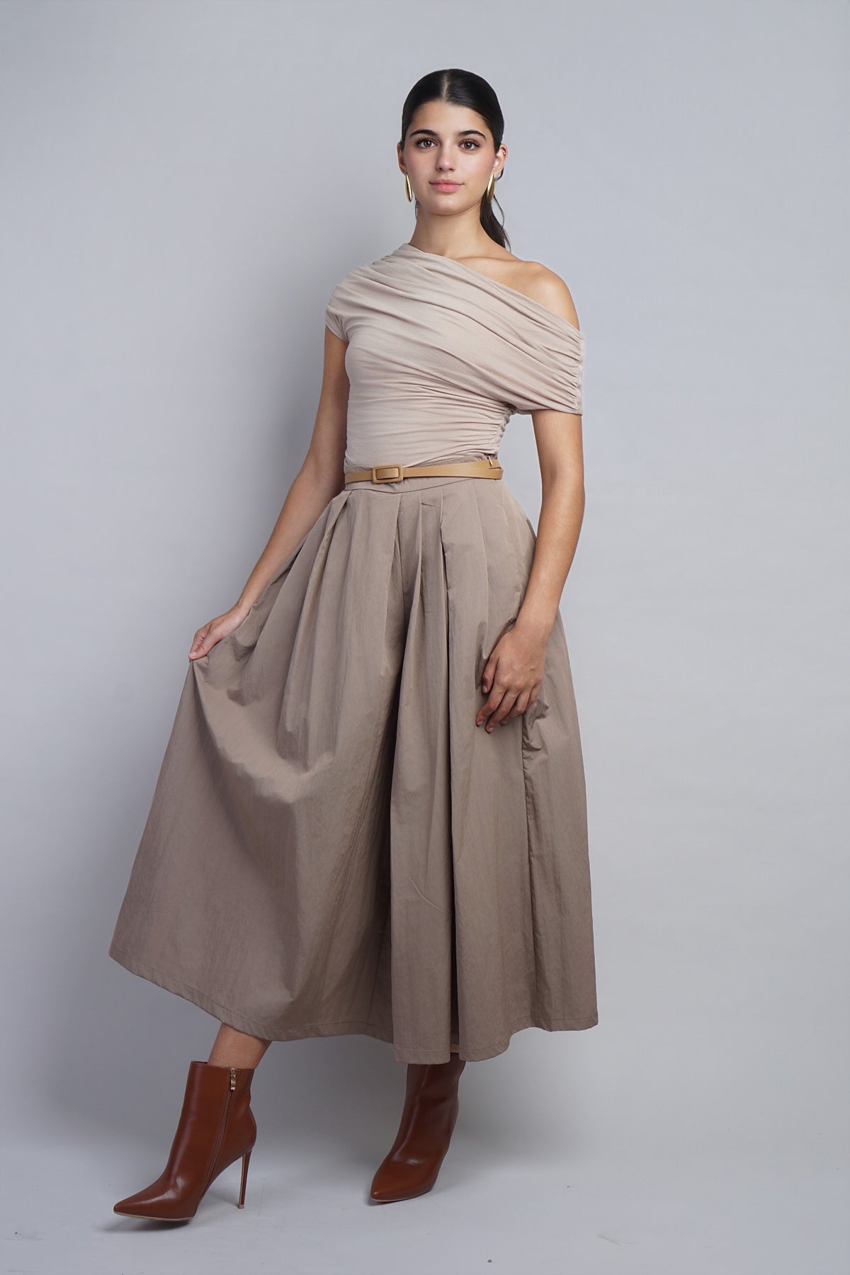 Taupe Relaxed Fit With Draped Detail SSLV Top