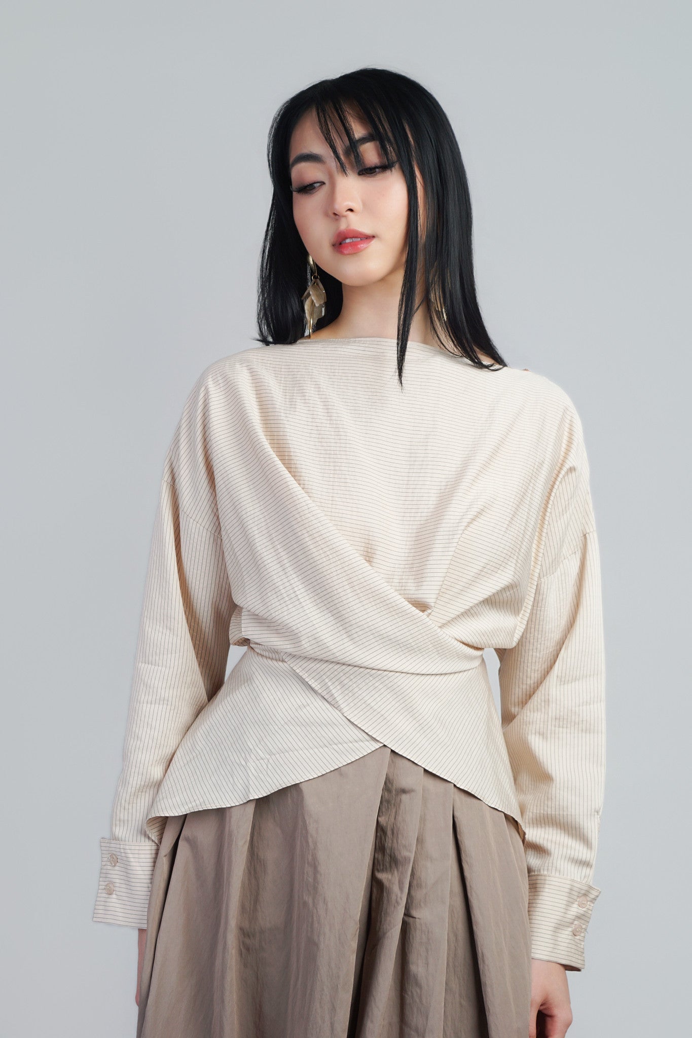 Taupe Mini Blk Stripe Soft Wrap Top