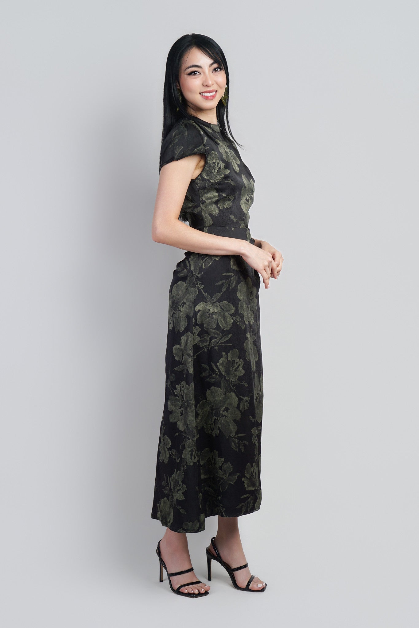 Black/Olive Floral Print Foil Cap Sleeve V Back Neck Midi Dress