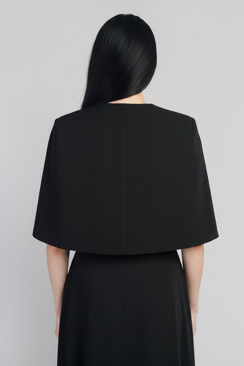 Black Short Cape/Bolera