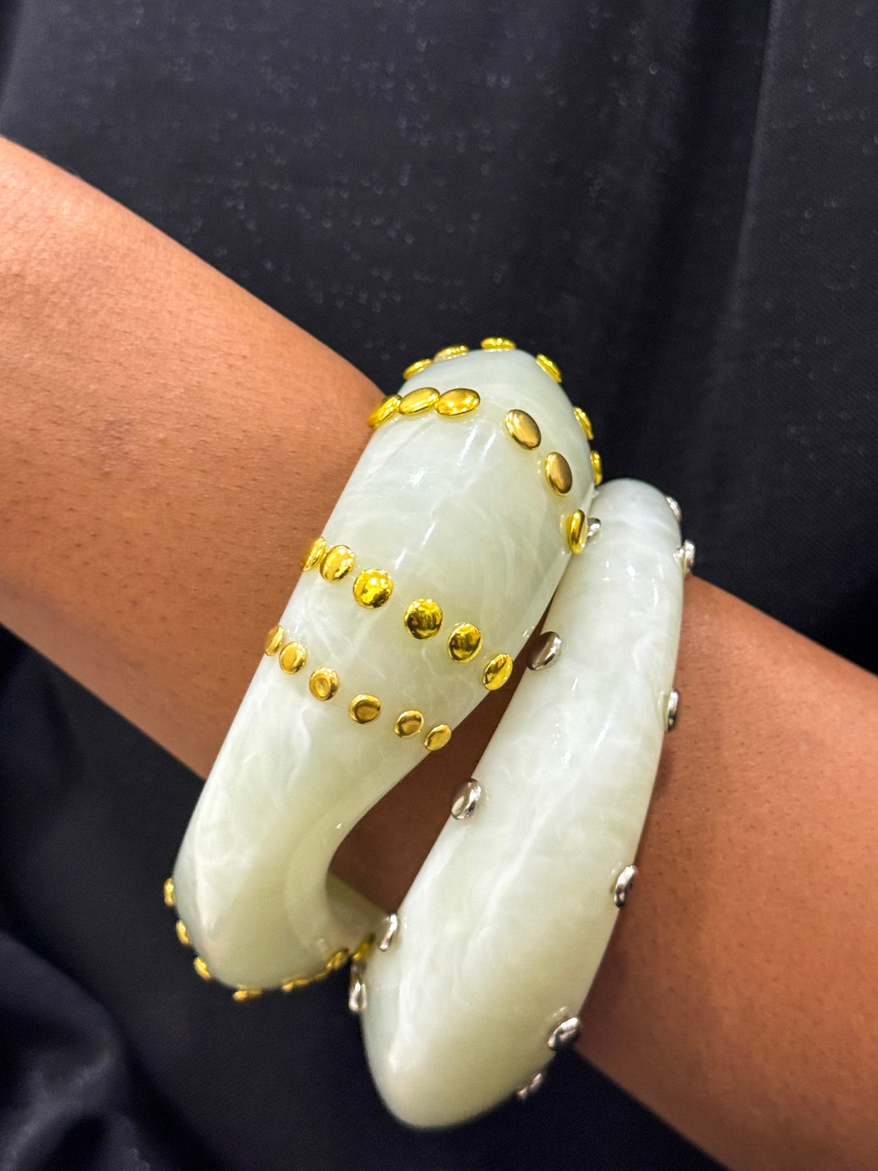 Private Label BRACELETS Ivory Inner Gold Rivet Resin Bracelet