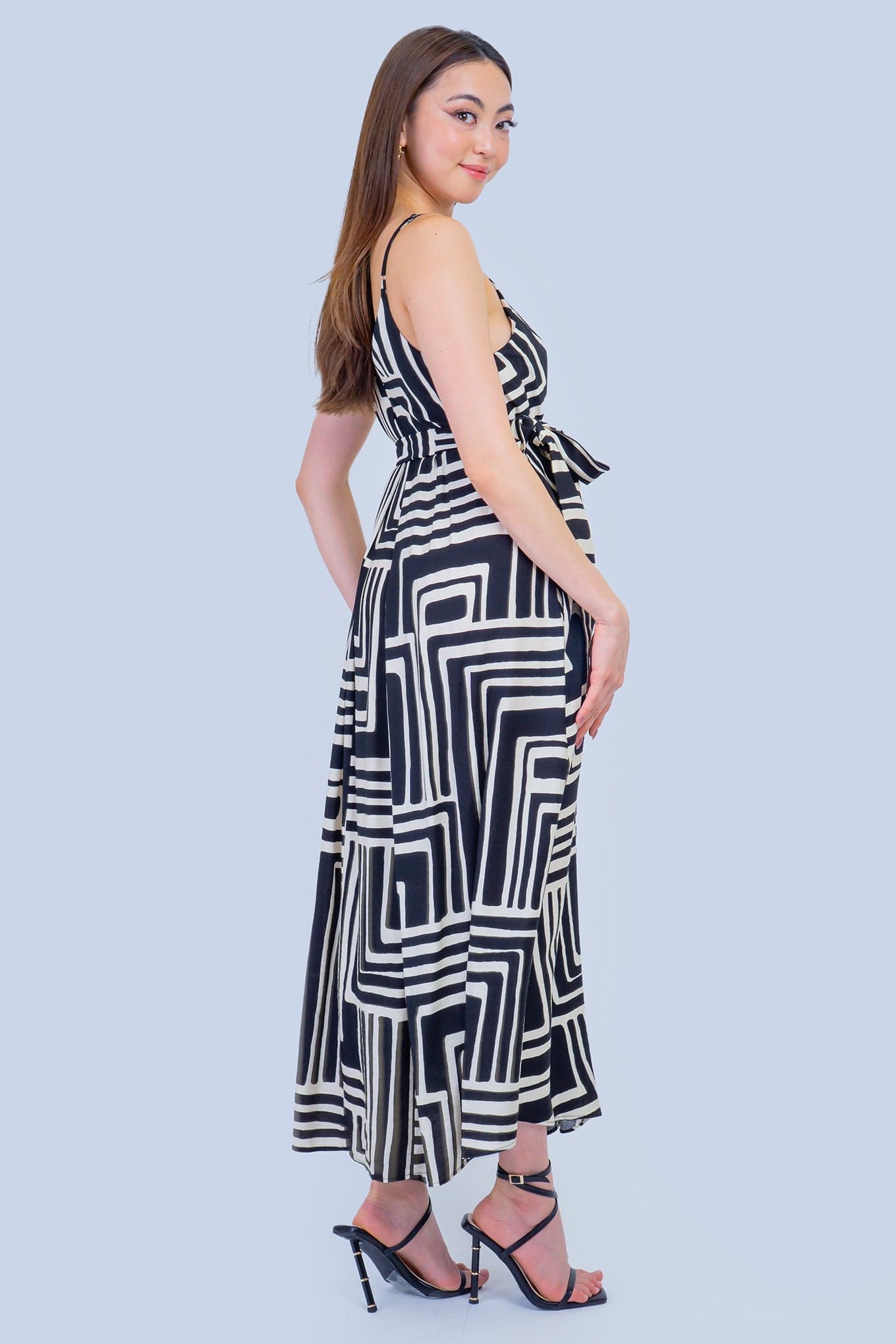 DCD DRESSES Black and Ivory Graphic Relax Slip Dress