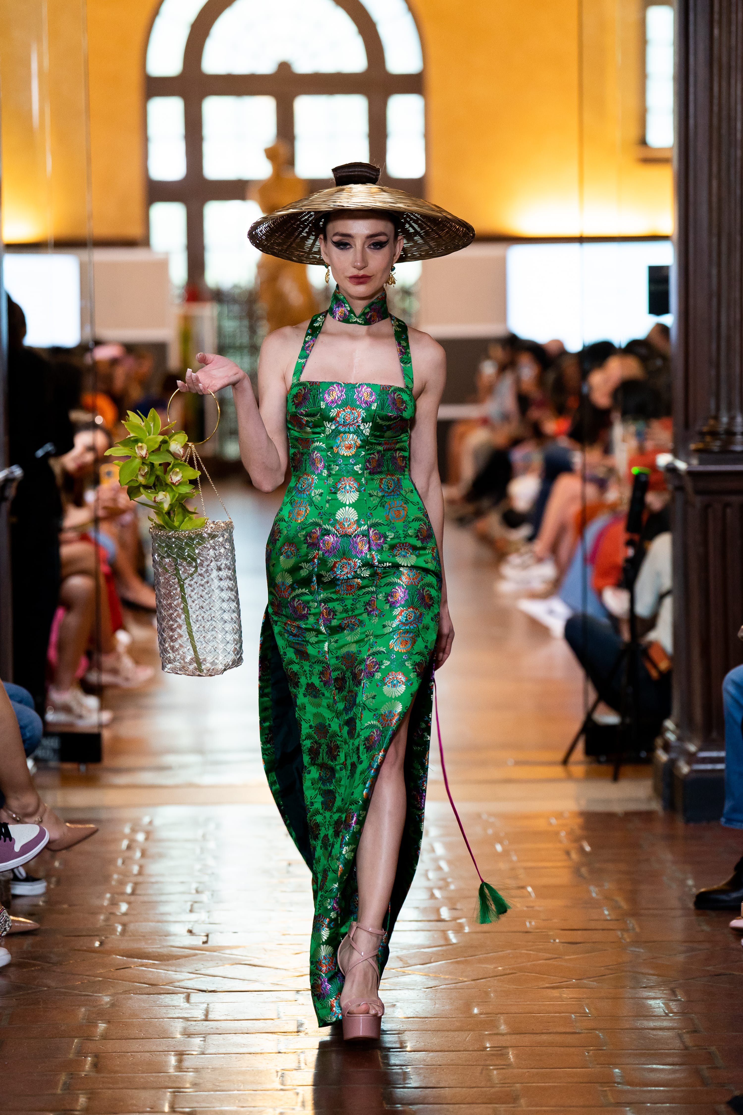 Chloe Dao DRESSES Size 6 Green Brocade Mandarin Corset Gown