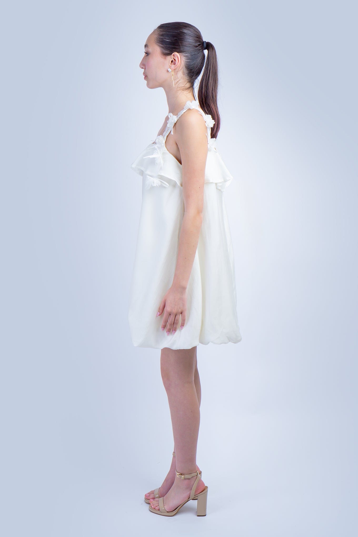 DCD DRESSES White Shift Floral String Dress