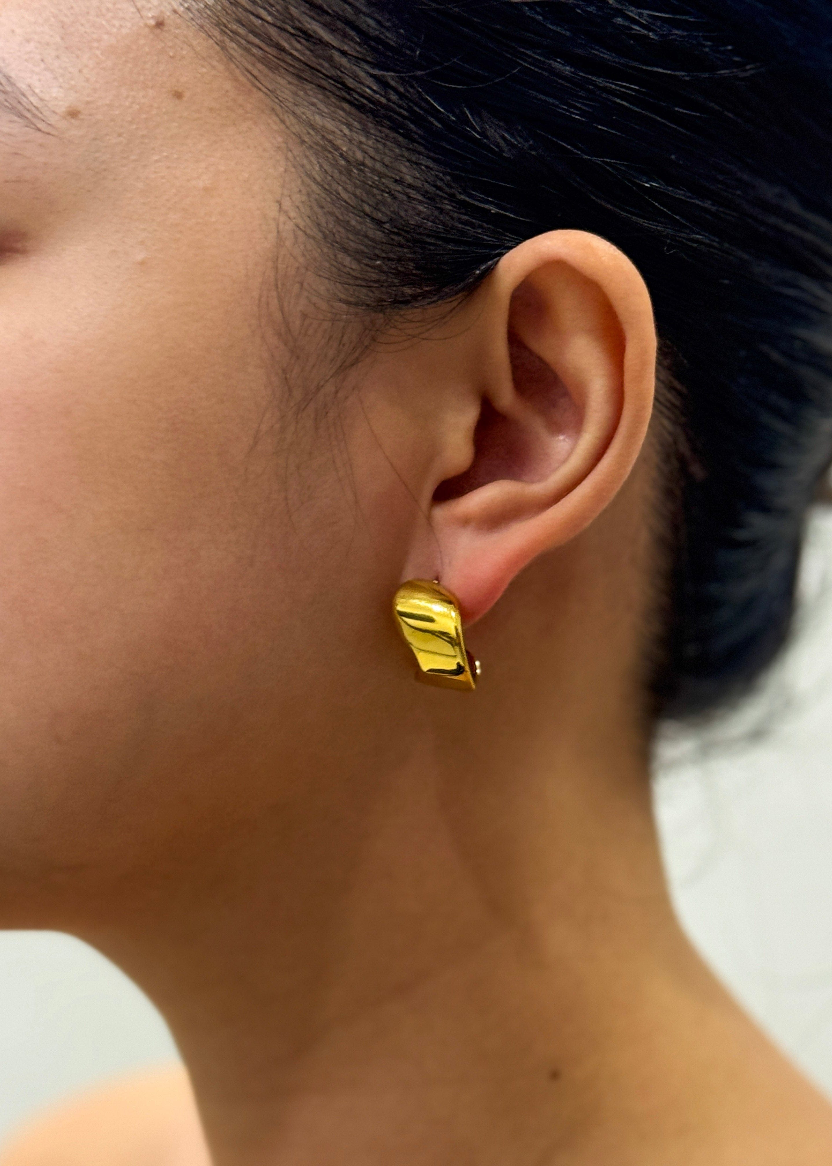 Private Label EARRINGS Gold Stainless Steel C-Ring Earrings