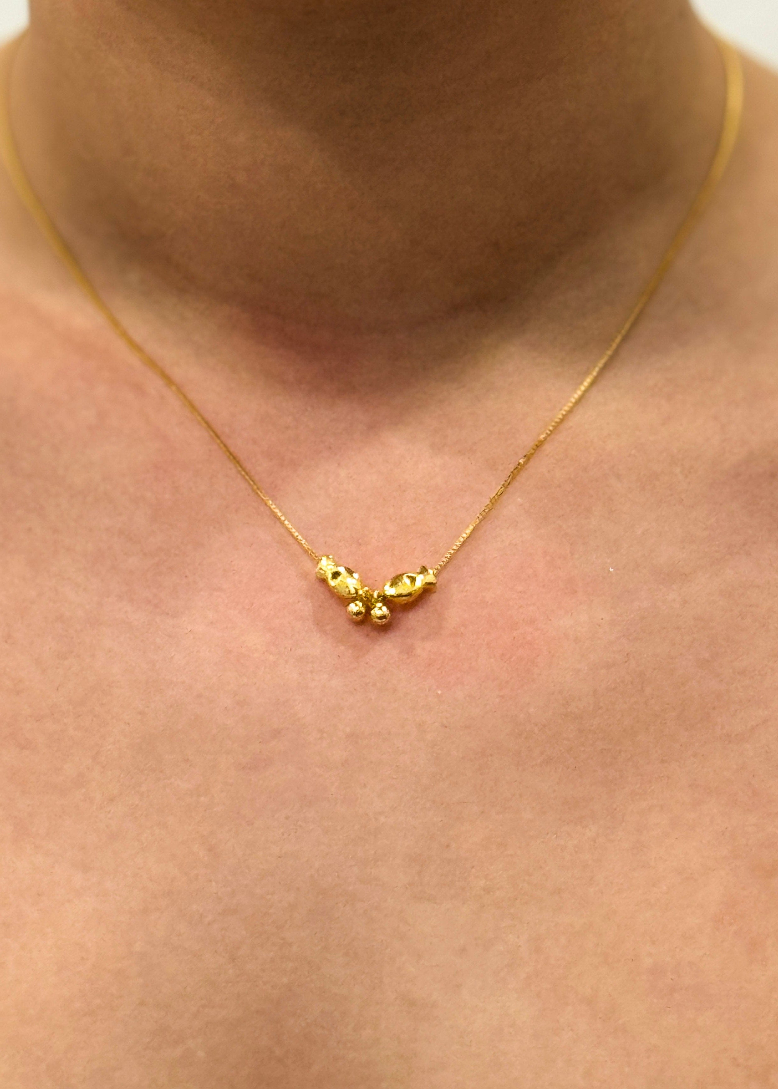 Private Label NECKLACES Gold Fish Pendant Necklace