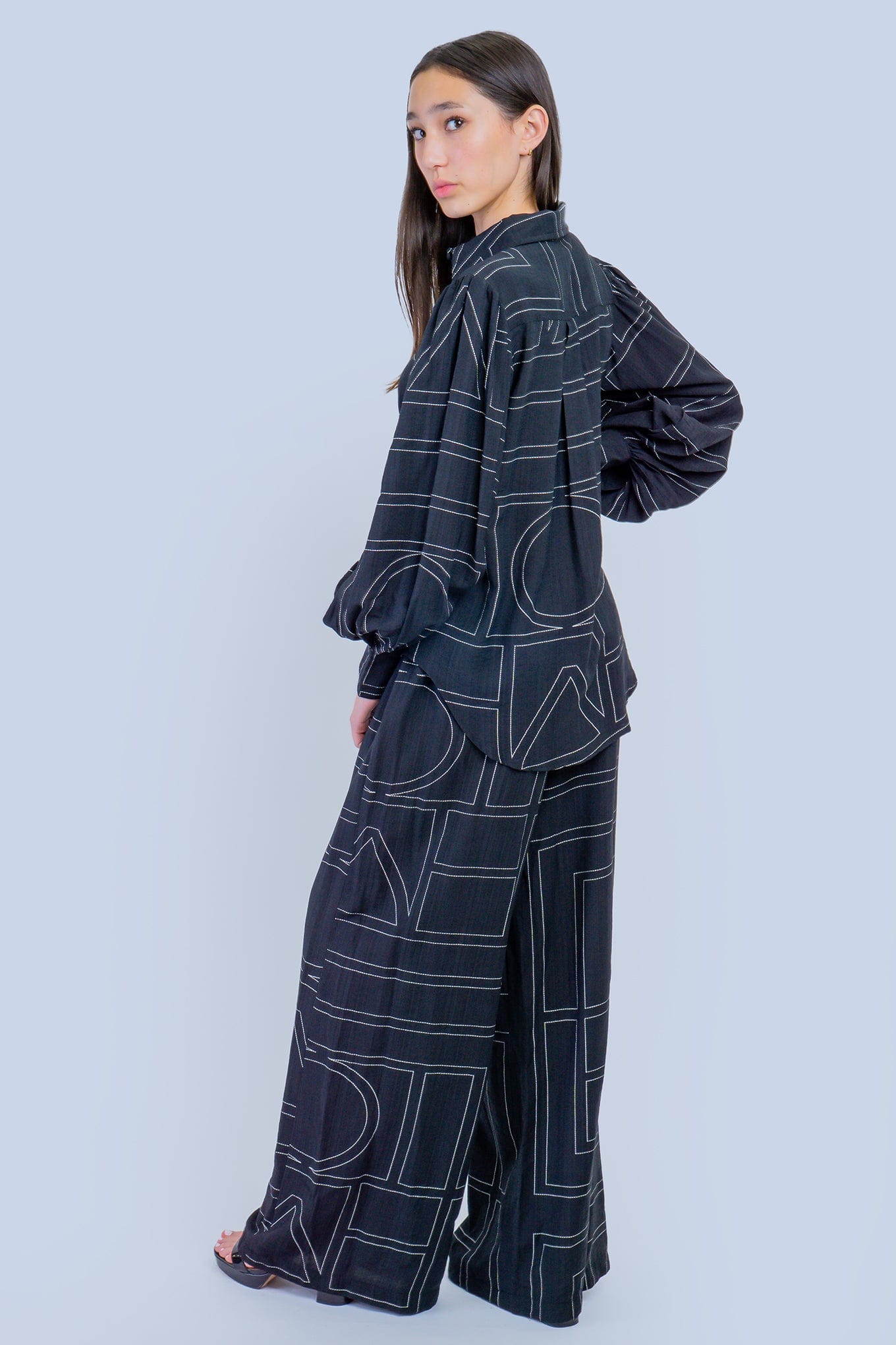 DCD PANTS Black/White Linear Abstract Pants