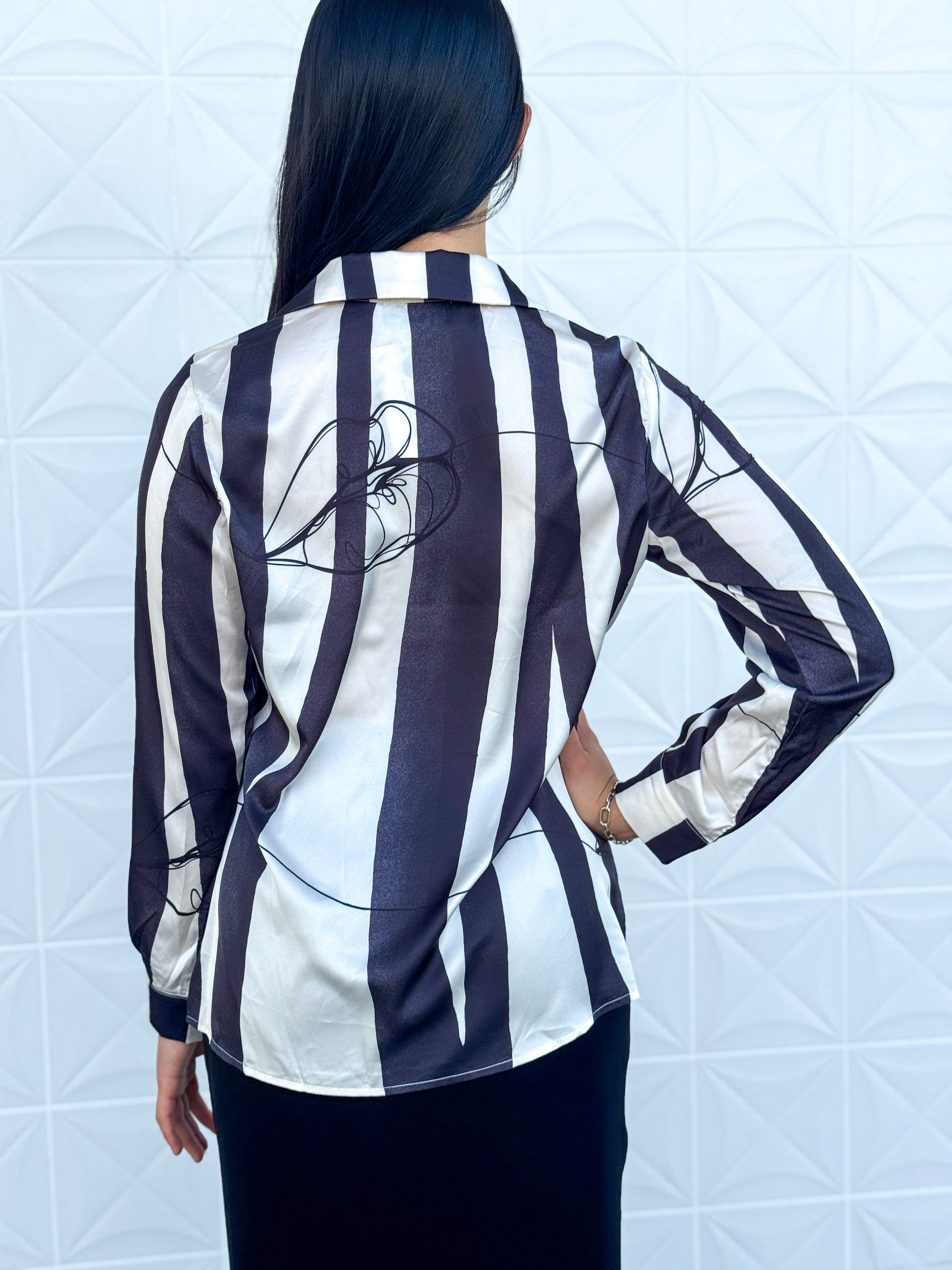 Private Label TOPS Black White Stripe Line Flower Shirt Top