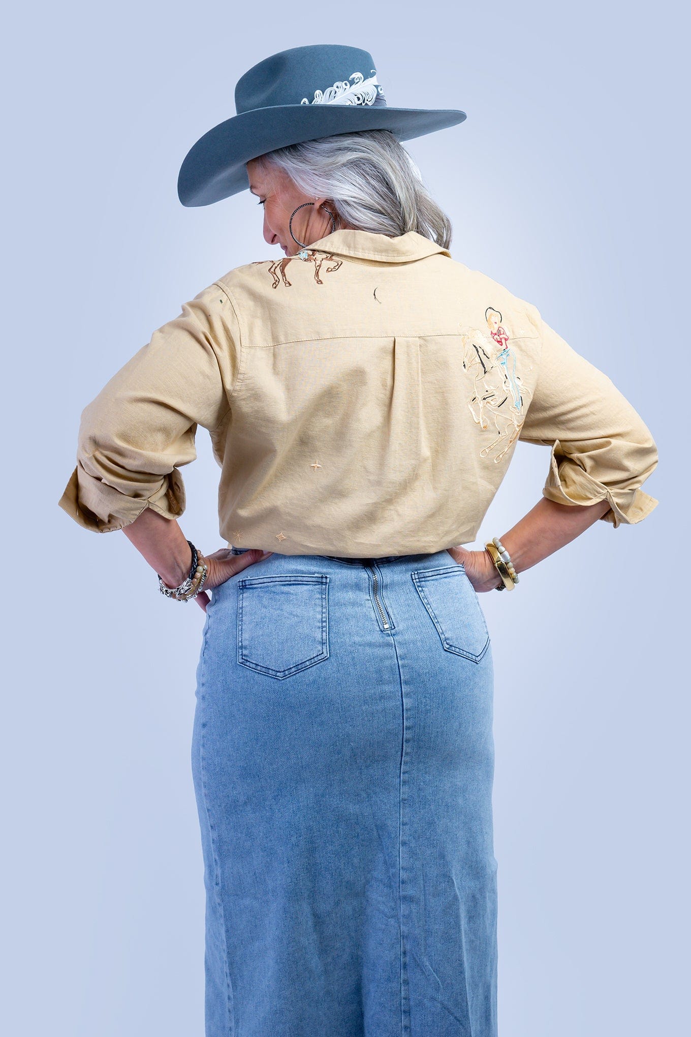 DCD TOPS Camel Embroidered Western Cowgirl Button Up Linen Shirt