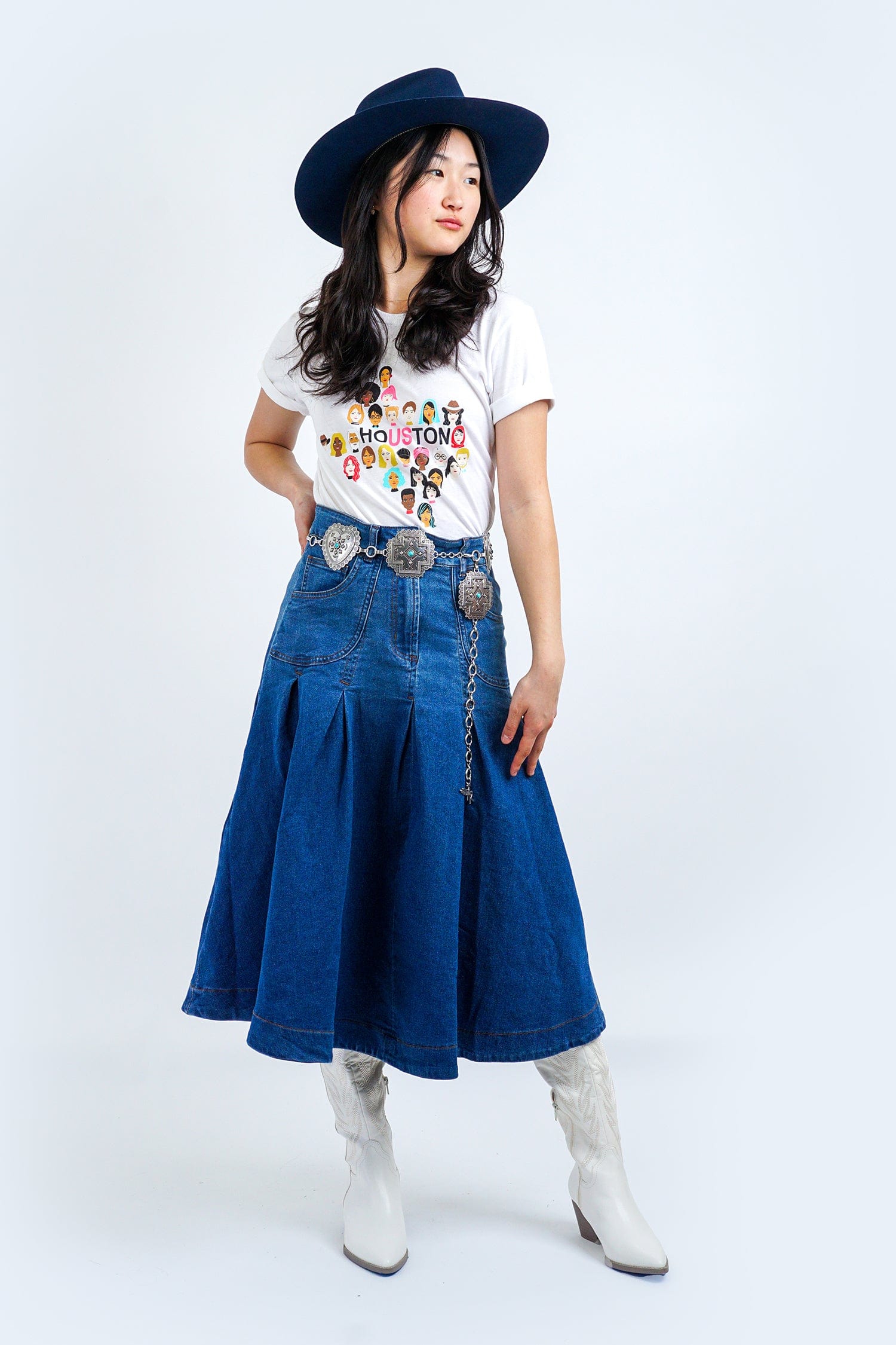Chloe Dao TOPS Houston Us T-Shirt in White
