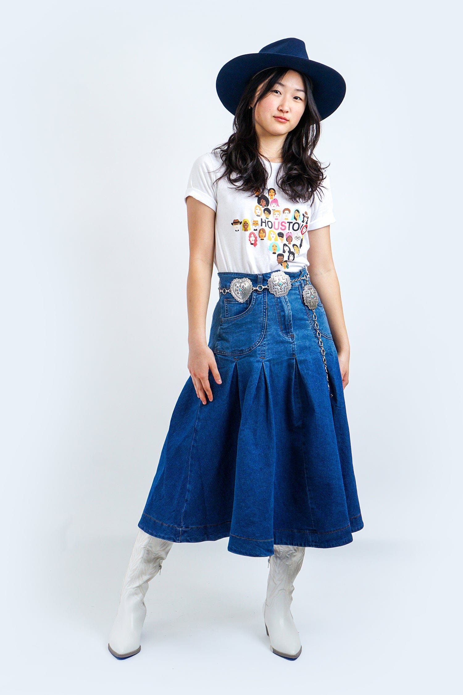 Chloe Dao TOPS Houston Us T-Shirt in White