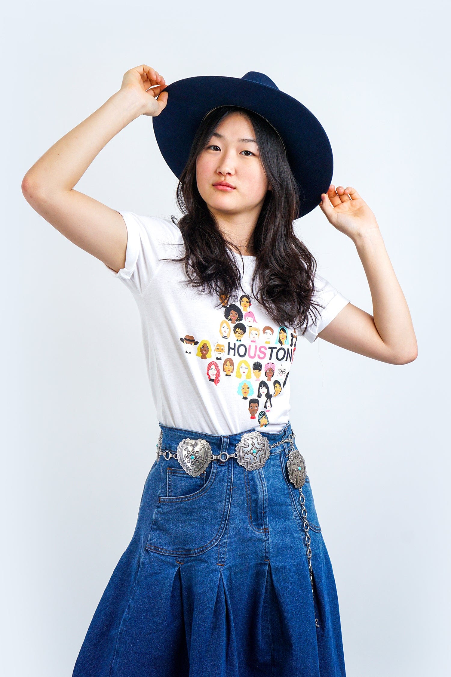 Chloe Dao TOPS Houston Us T-Shirt in White