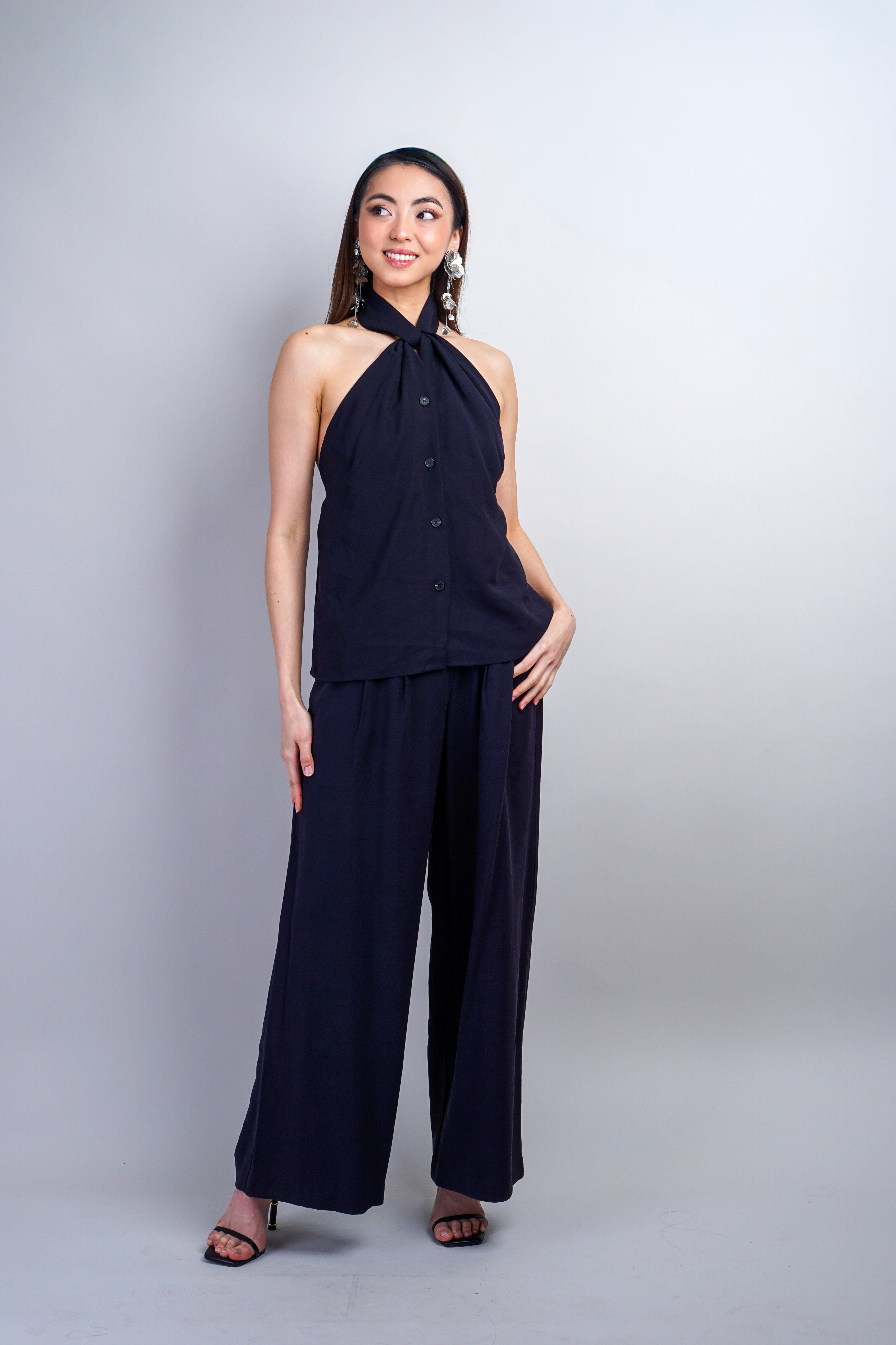 Private Label TOPS Navy Halter Button Backless Top