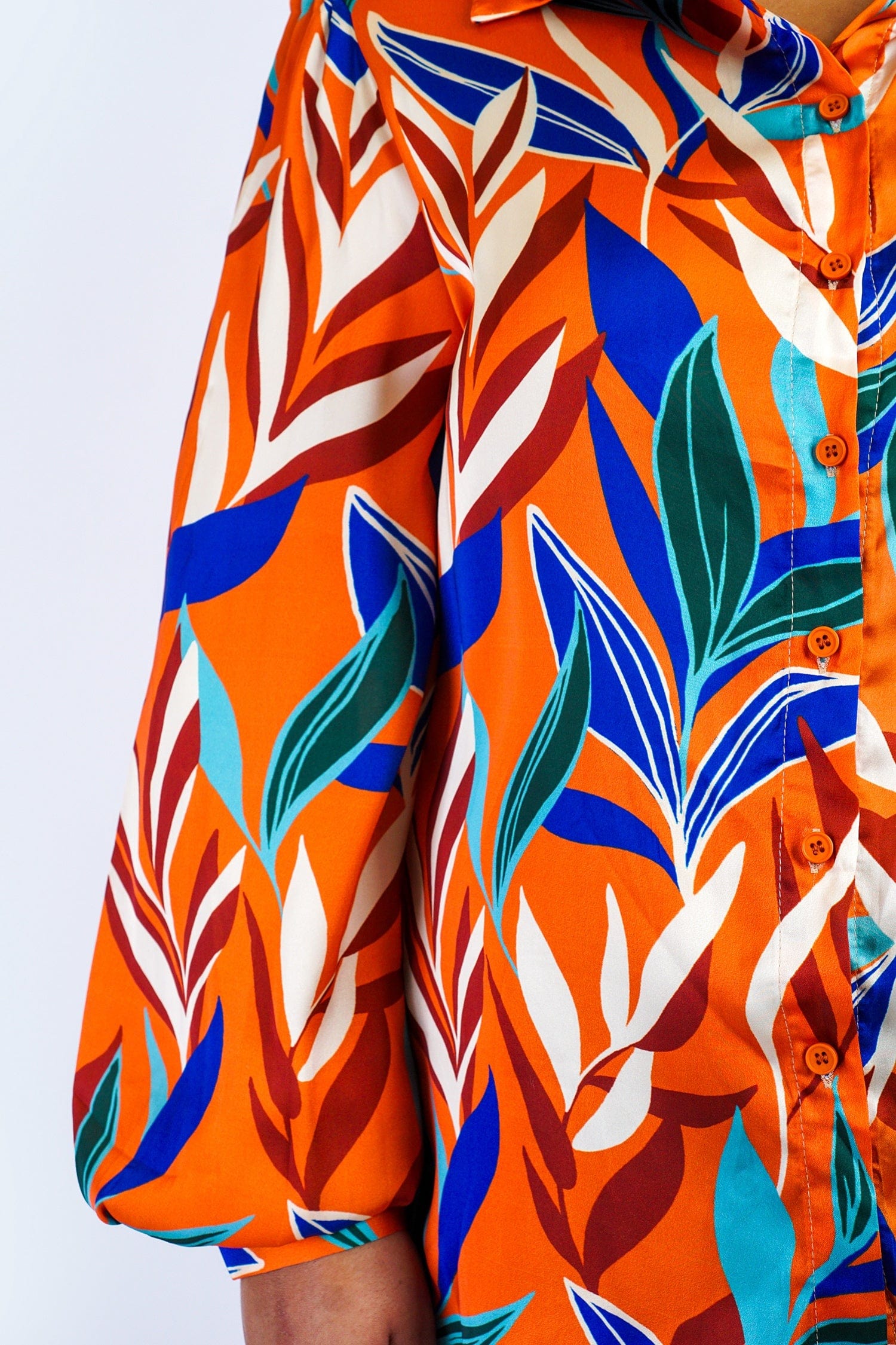 DCD TOPS Plus Rust Multicolor Leaf Print Satin L/S Top