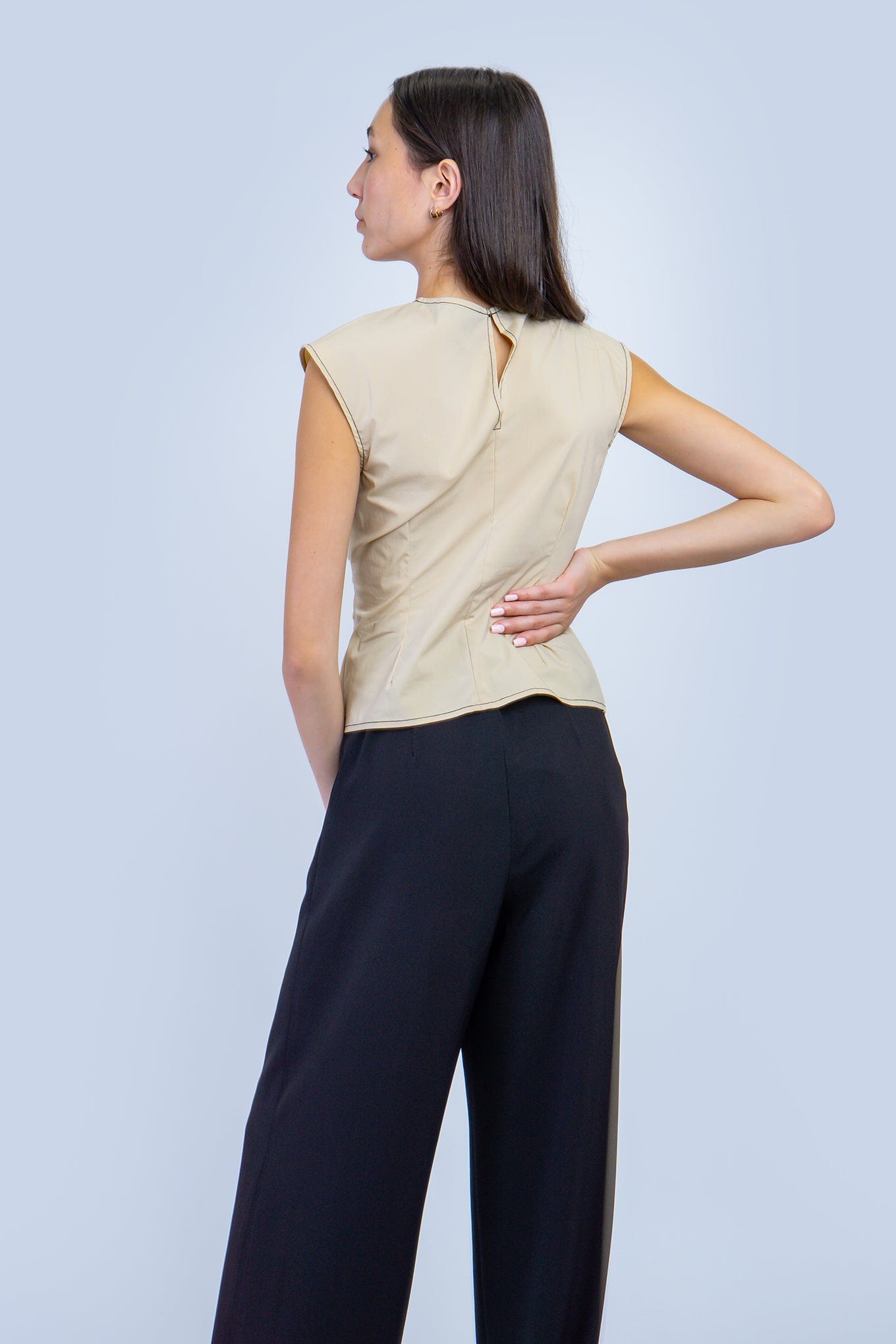 DCD TOPS Taupe Ruching Flutter Sleeve Top