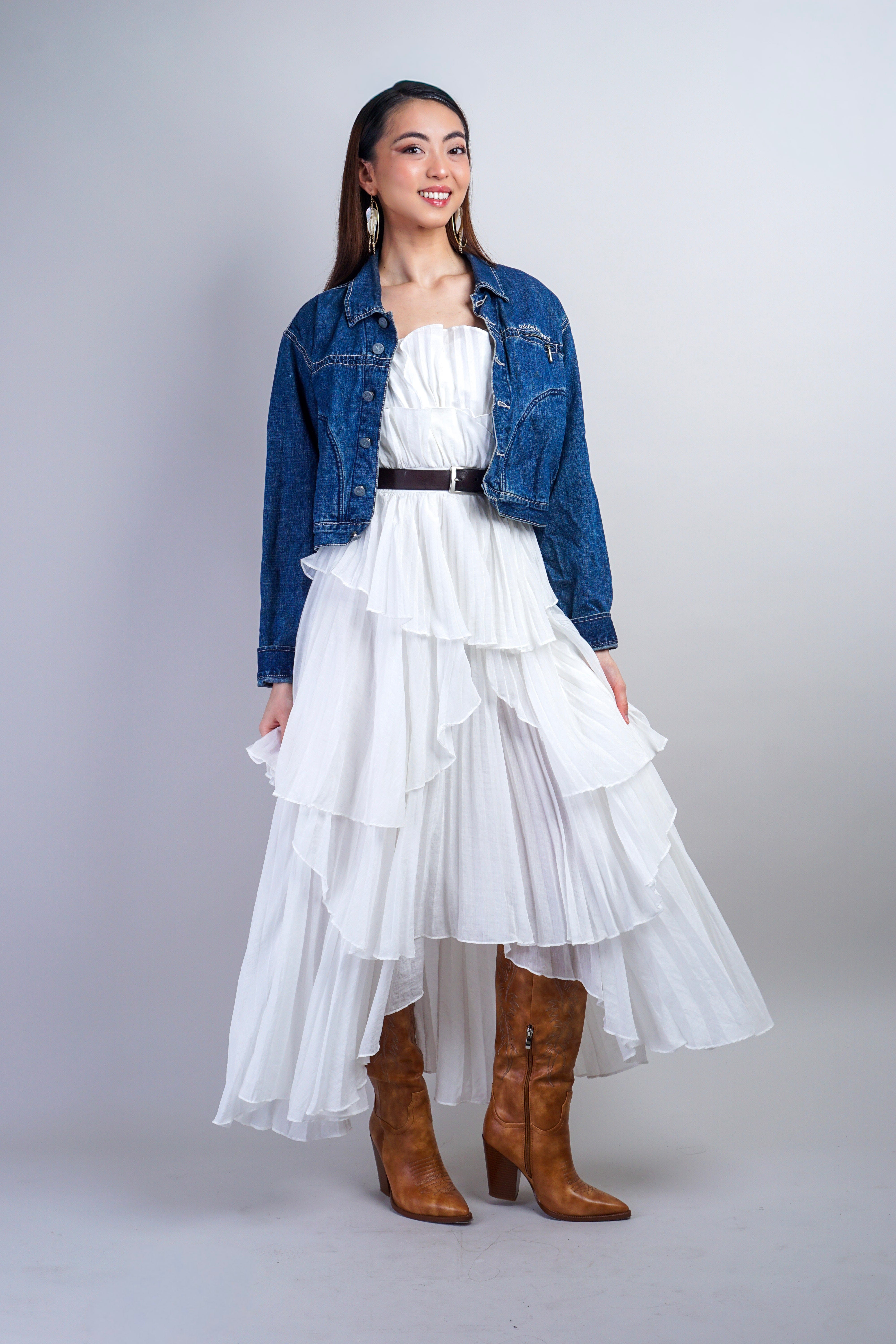 Private Label White Ruffle Sleeveless Maxi Dress