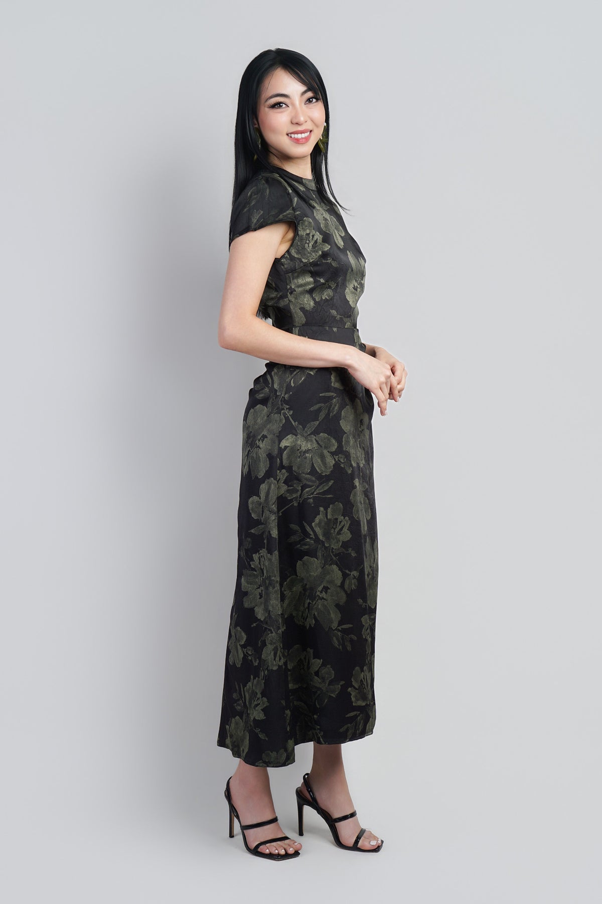 Black/Olive Floral Print Foil Cap Sleeve V Back Neck Midi Dress