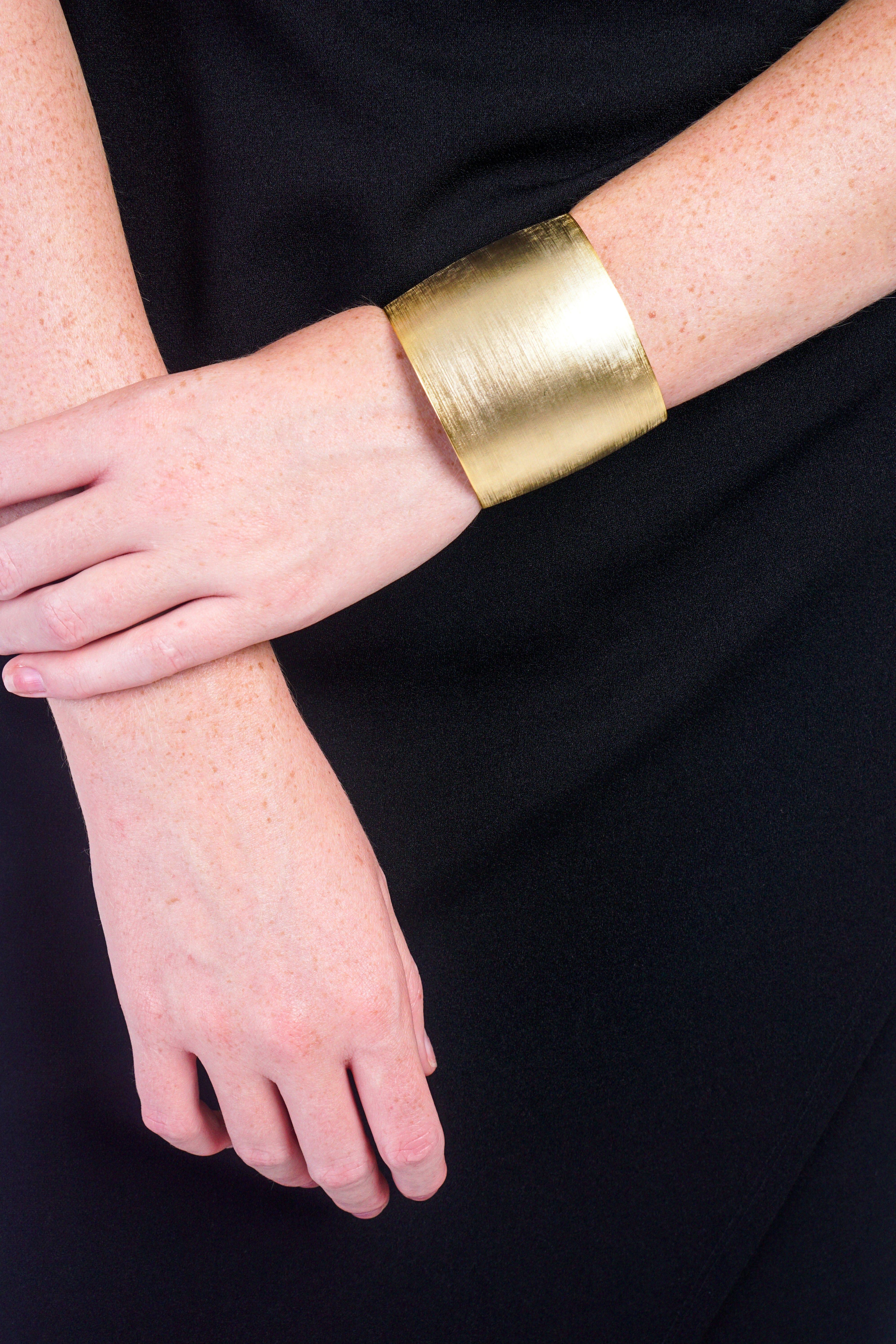 Private Label Cufflinks Gold Brushed Textured Cuff