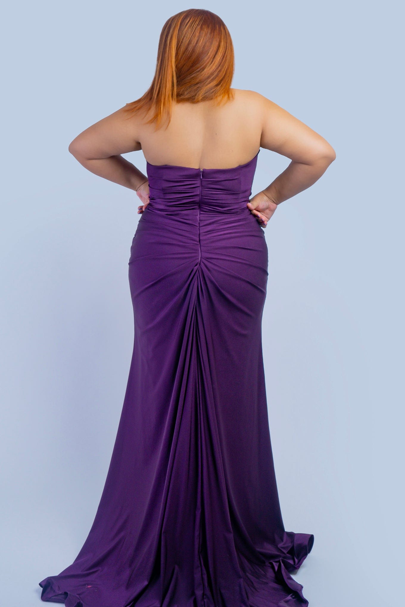 DCD DRESSES 1X Plus Purple Ruching Sweetheart Halter Gown