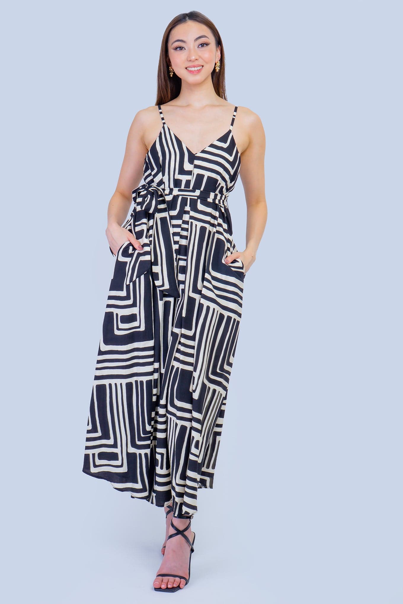 DCD DRESSES Black and Ivory Graphic Relax Slip Dress