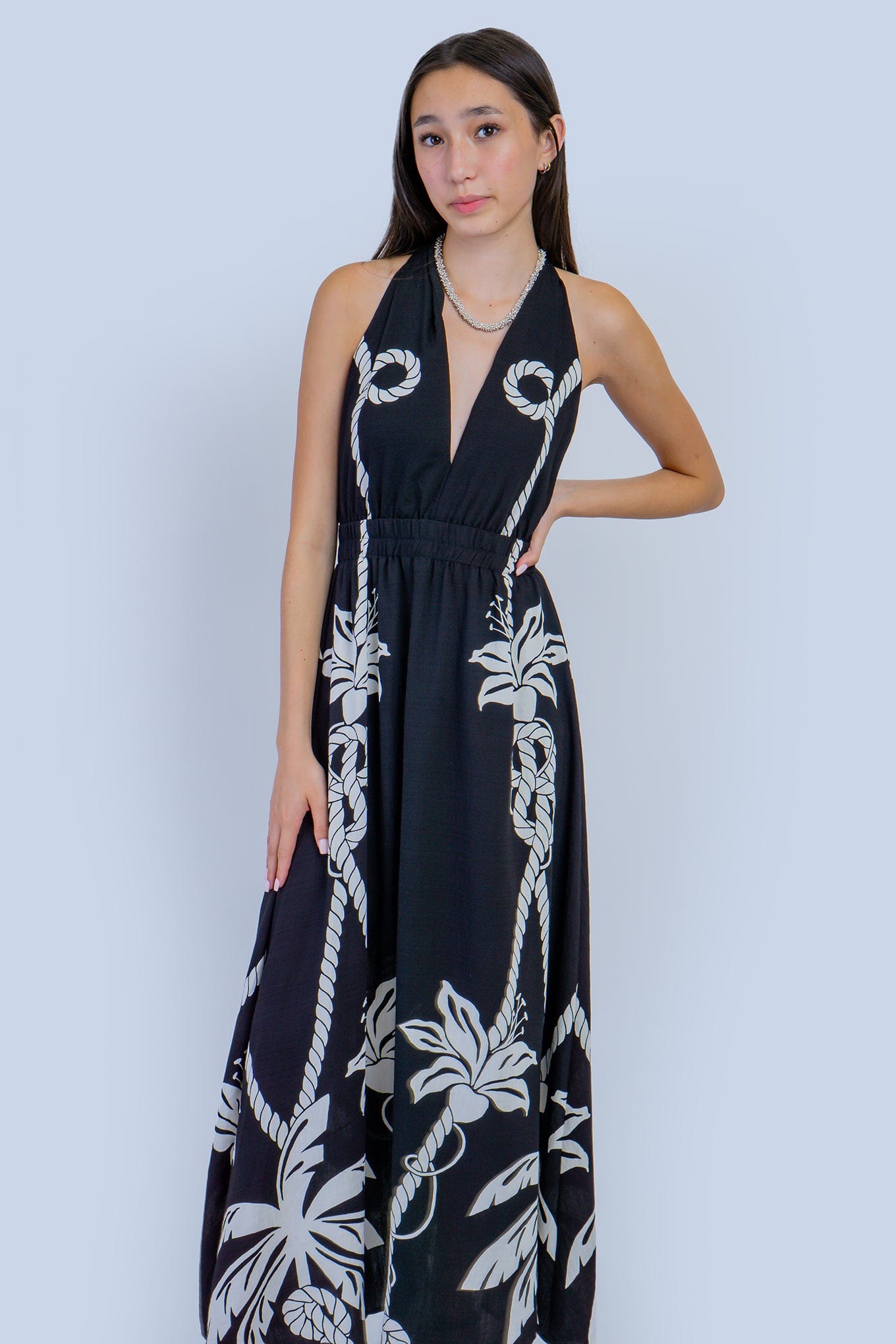 DCD DRESSES Black Knotted Halter Neck Detail Braid Belted Maxi Dress