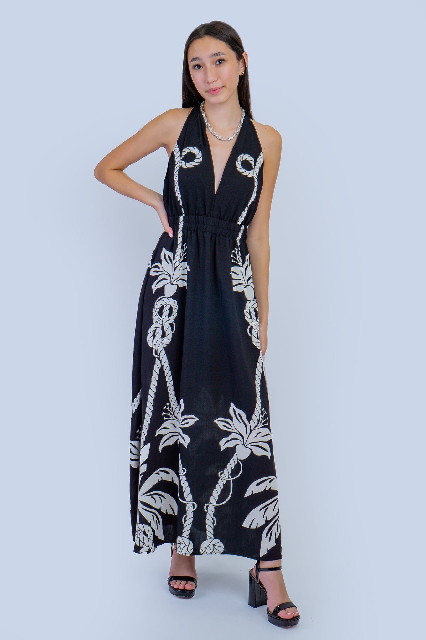 DCD DRESSES Black Knotted Halter Neck Detail Braid Belted Maxi Dress