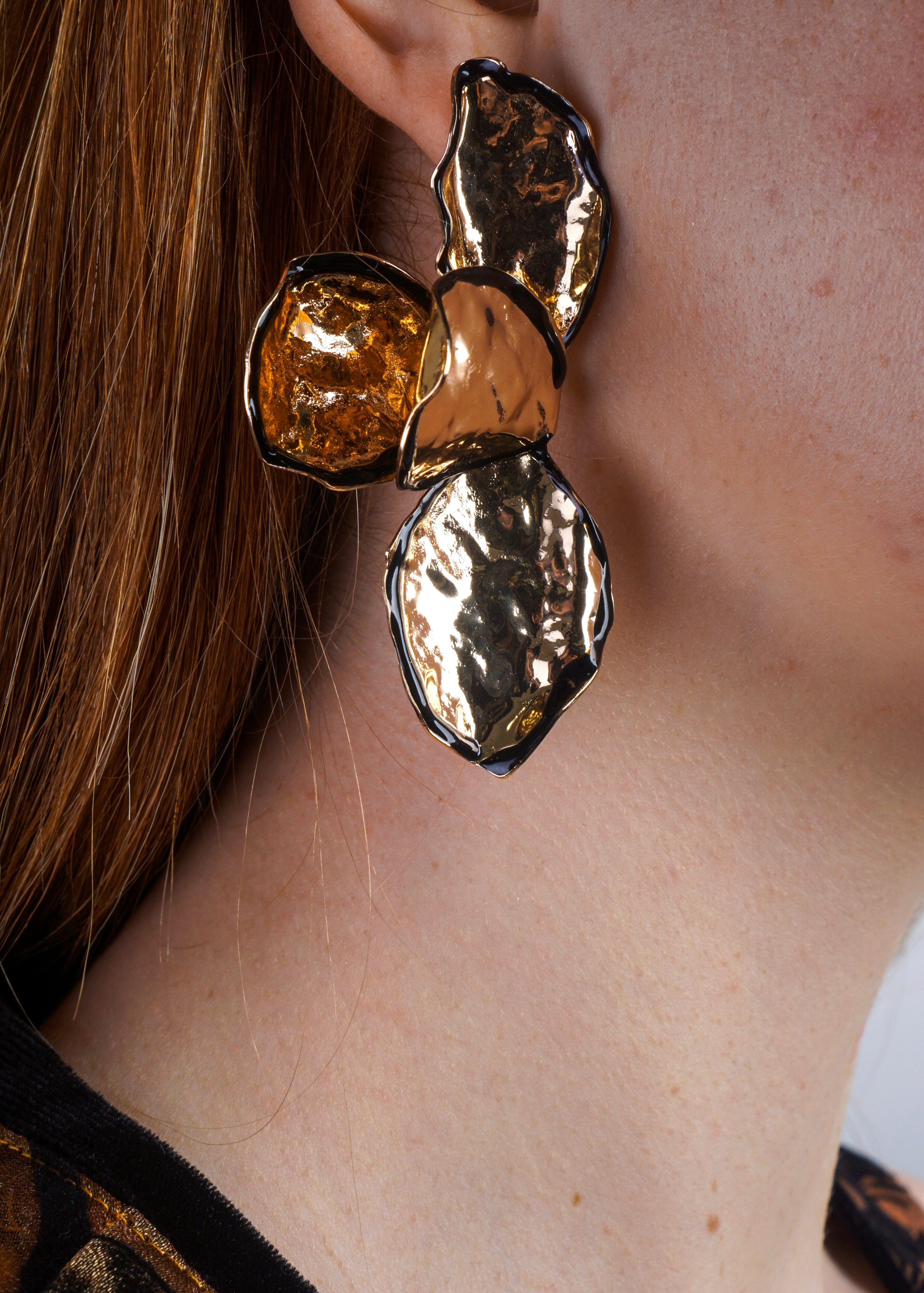 Private Label EARRINGS Gold & Black Petal Earrings