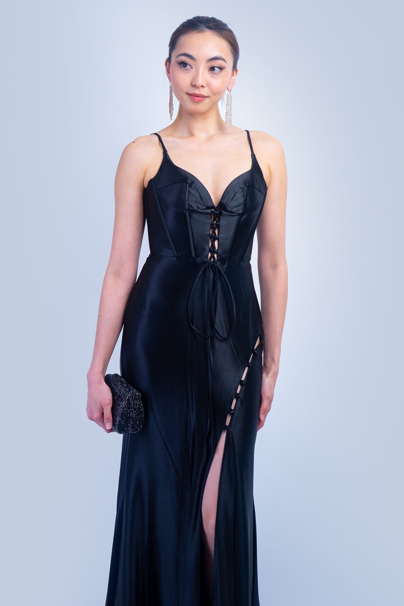 DCD GOWNS Black Sexy Sweetheart Strap Button Slit Gown