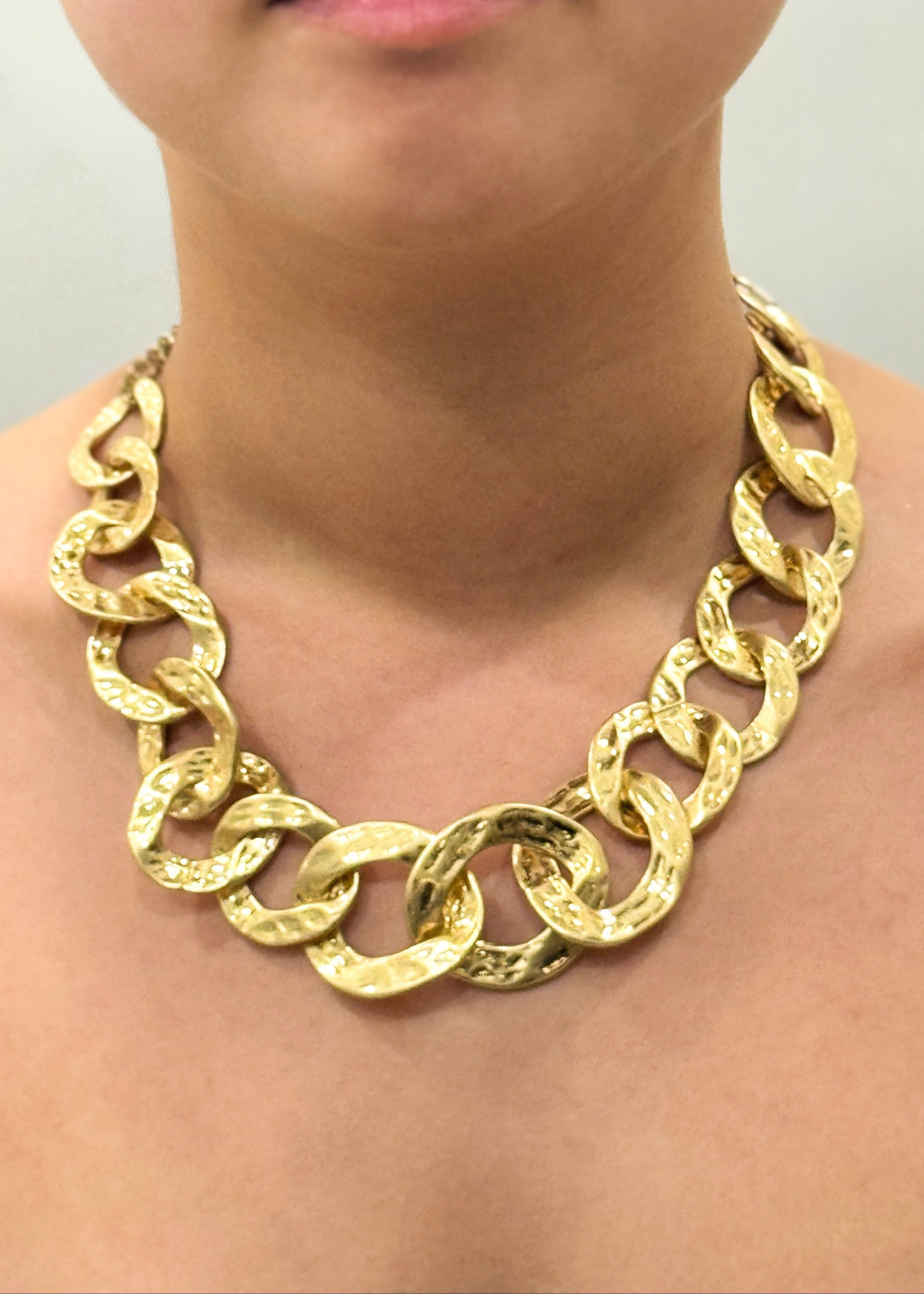 Private Label NECKLACES Gold Circle Links Short Necklace