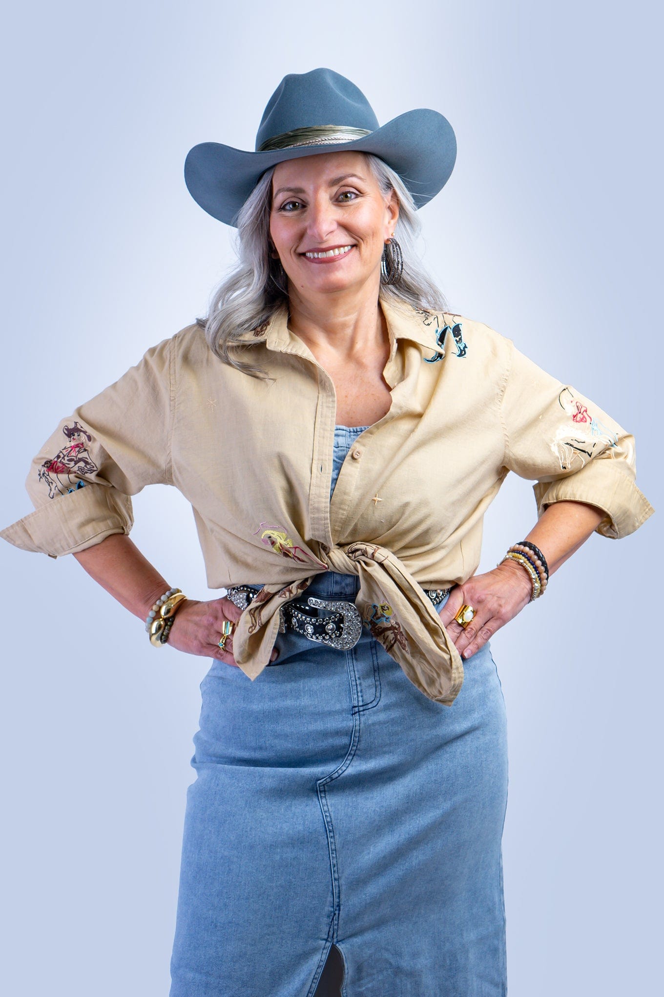 DCD TOPS Camel Embroidered Western Cowgirl Button Up Linen Shirt