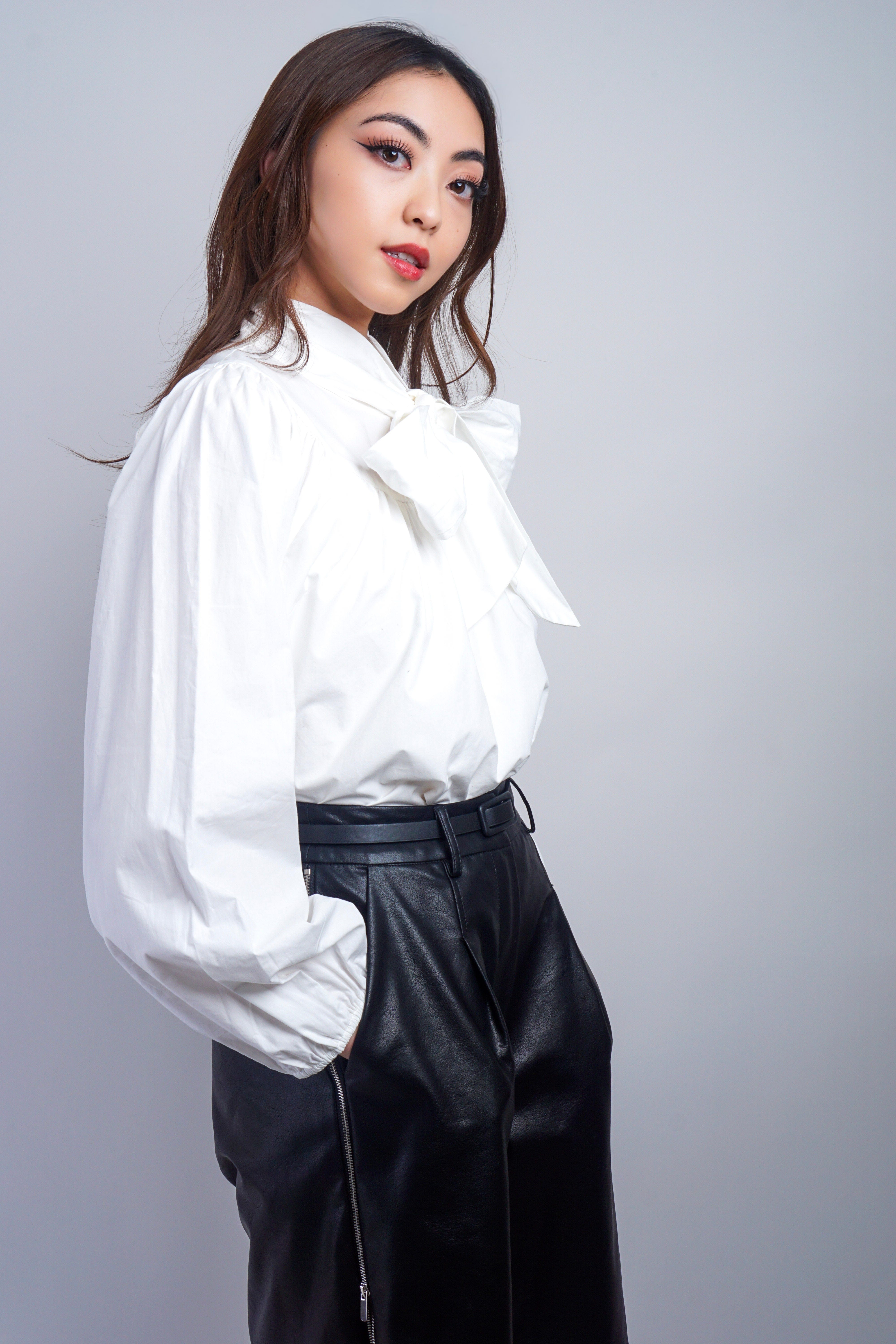 Private Label TOPS White Cotton Neck Bow Blouse