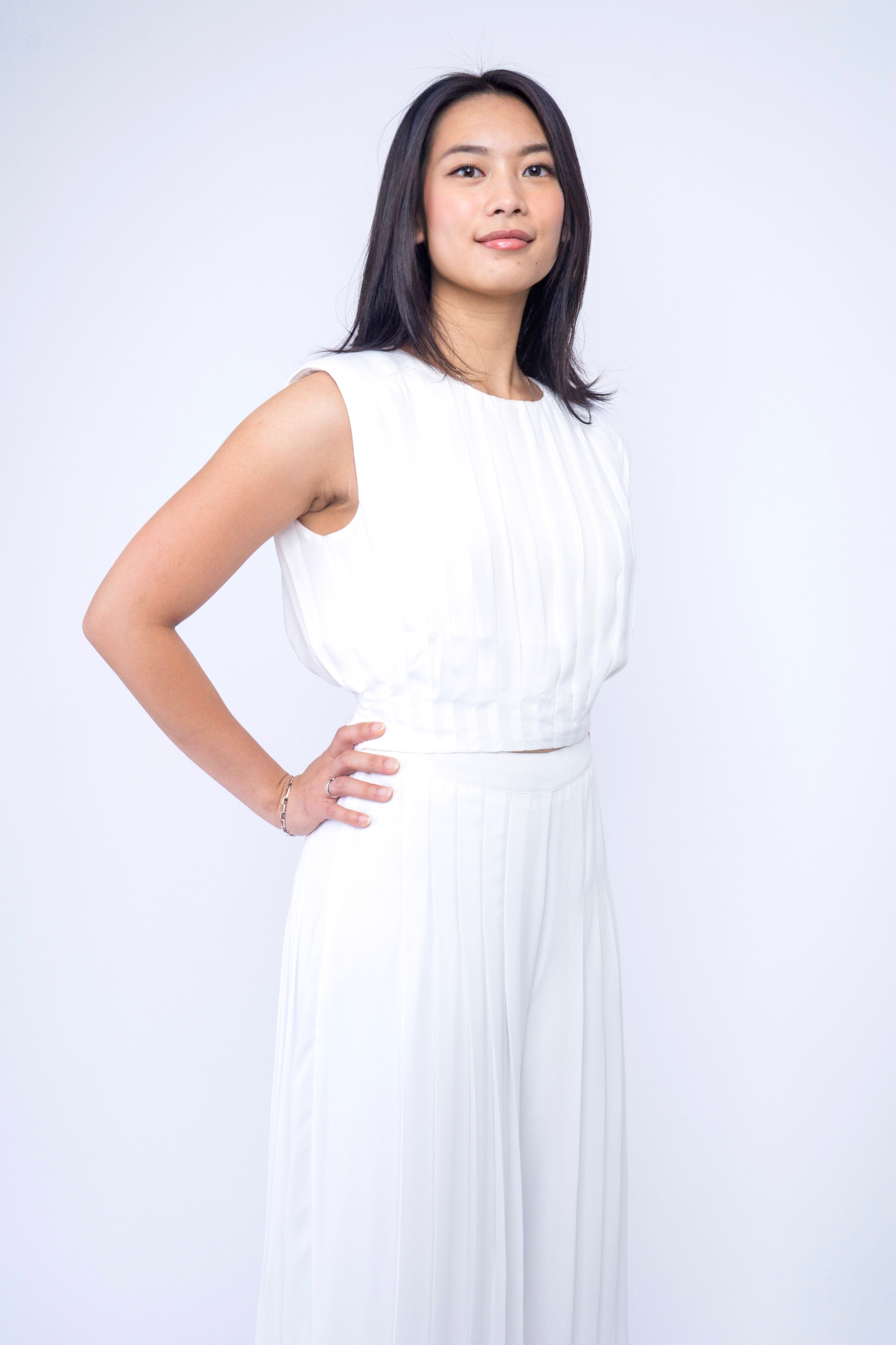 Private Label TOPS White Soft Pleats Top