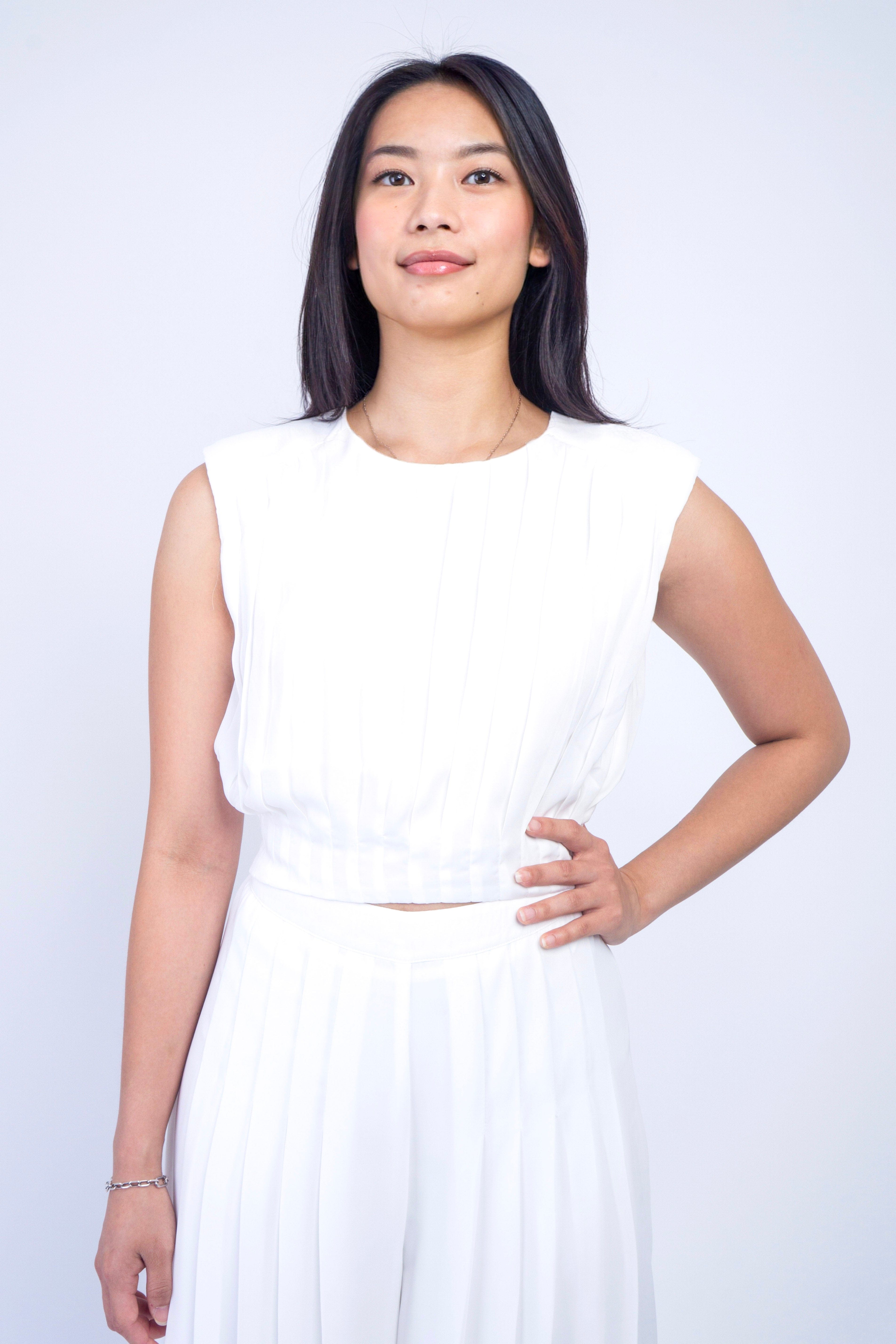 Private Label TOPS White Soft Pleats Top